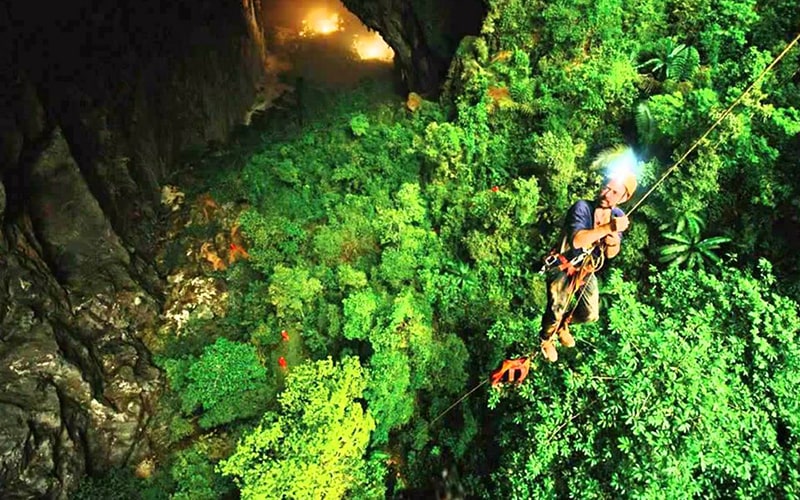 Tour thám hiểm hang Sơn Đoòng dành cho ai thật sự khoẻ